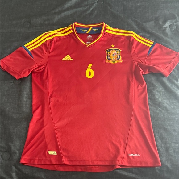 Spain 🇪🇸 #6 Andres Iniesta Euro 2012 Home Adidas Jersey - Picture 2 of 10